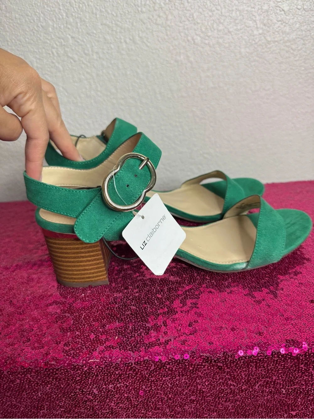 NEW w TAGS 🏷️ LIZ CLAIBORNE Green Suede Block Heel Sandals, Gold (Women’s 11)